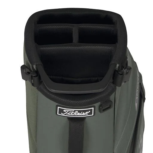 Titleist Players 4 StaDry Standbag